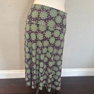 LulaRoe Floral Patterned green pink and navy pull on Skirt EUC